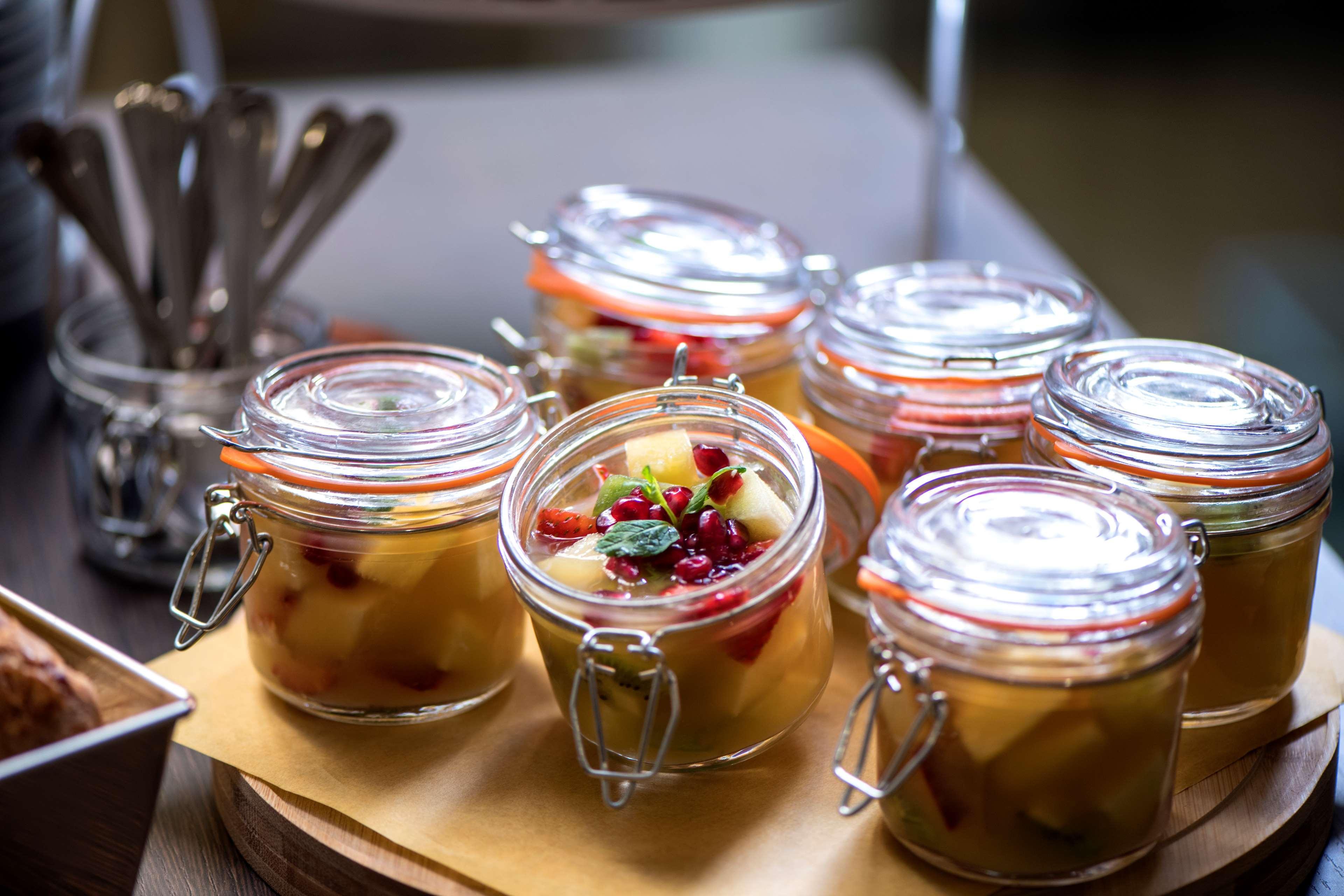 Radisson Blu Hotel, Verdun 5* Beirut