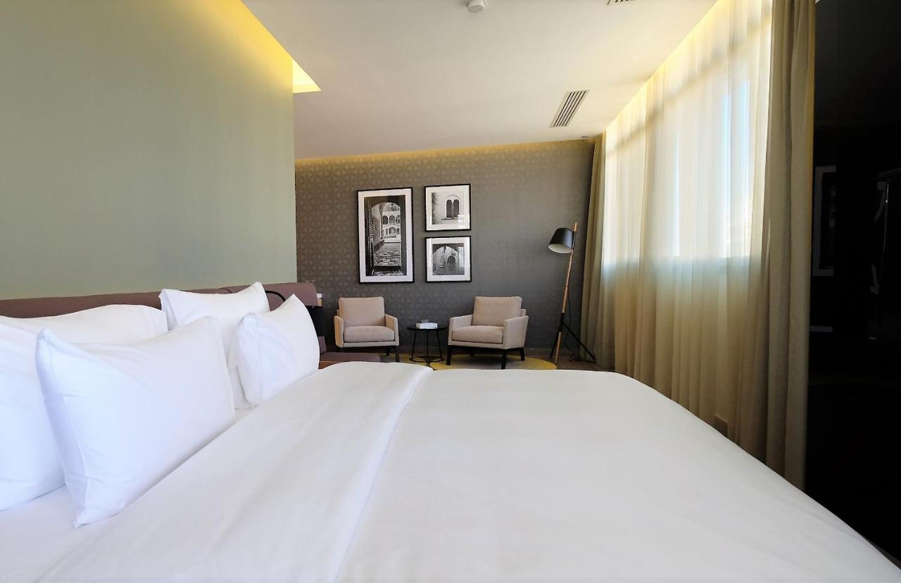 Radisson Blu Hotel, Verdun Hotel Beirut