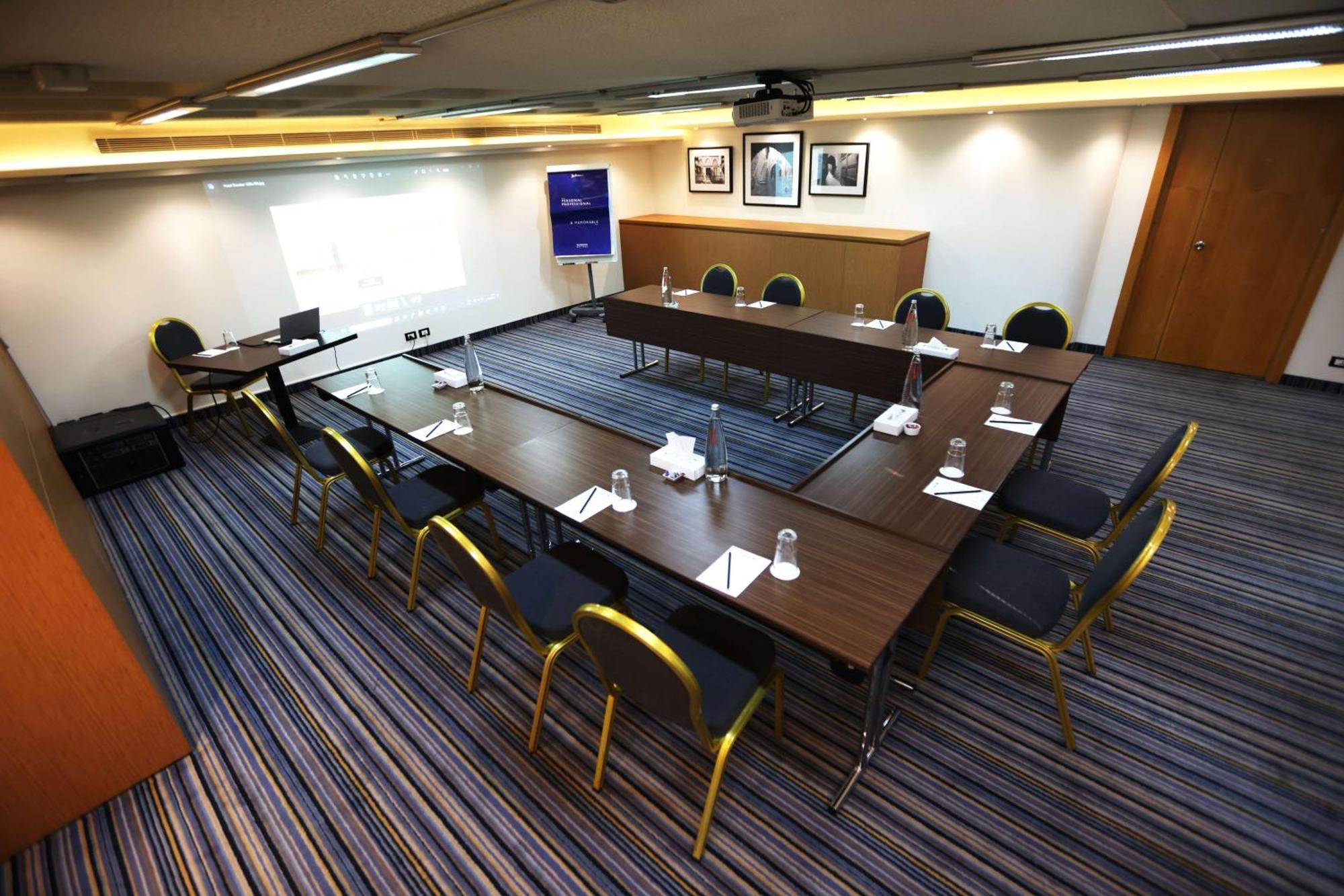 Hotel Radisson Blu Hotel, Verdun 5*