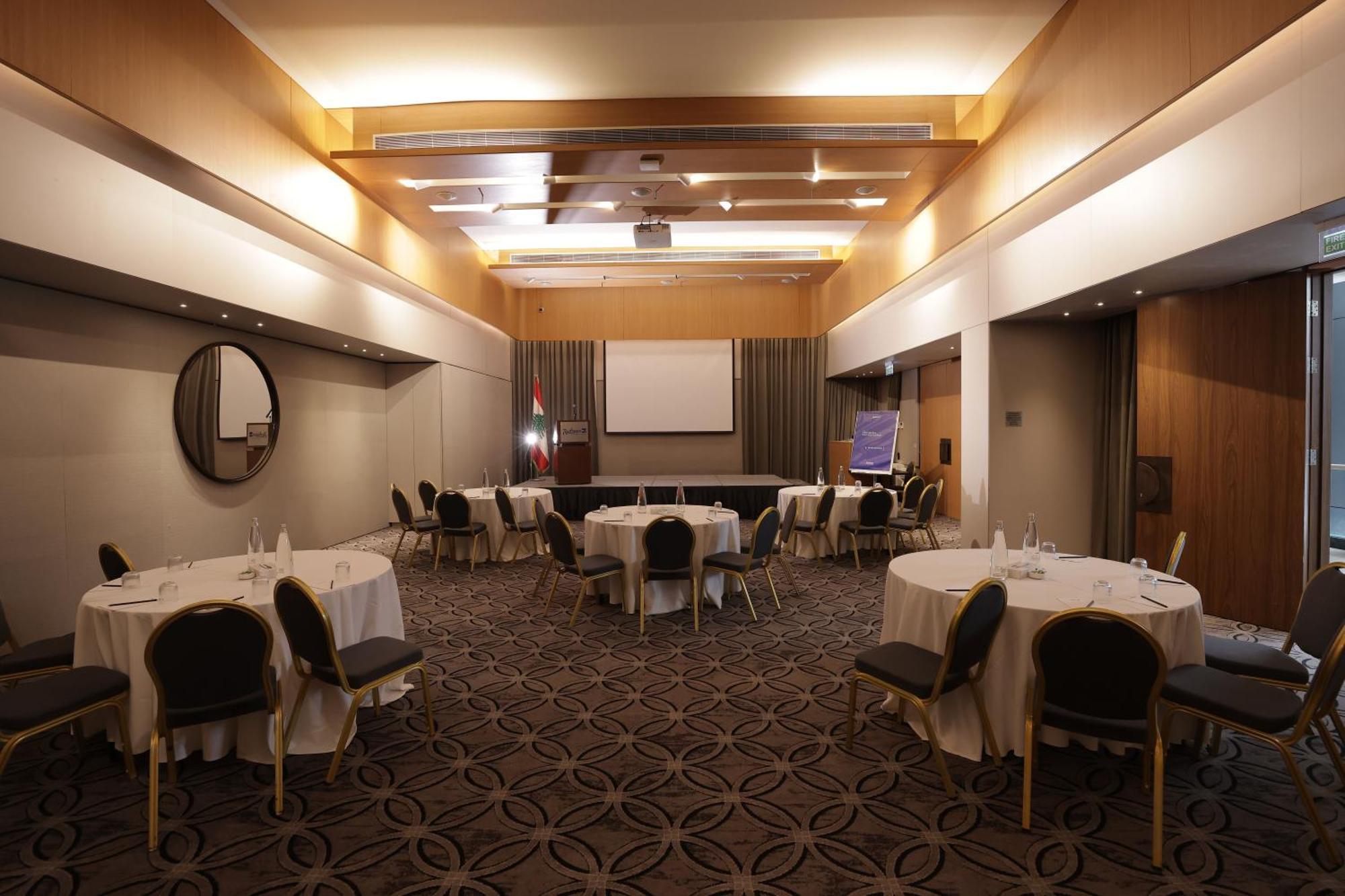 Radisson Blu Hotel, Verdun Hotel Beirut