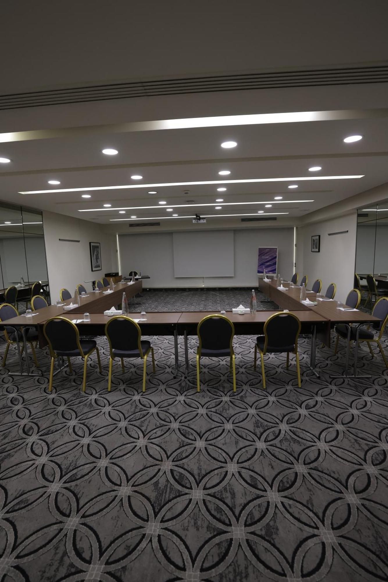 Radisson Blu Hotel, Verdun Beirut